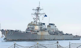 Con tàu chiến của hải quân Mỹ đầy vết han rỉ