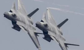 Tiêm kích tàng hình J-20 của Trung Quốc