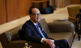 Tỷ phú Lý Gia Thành trả lời phỏng vấn tại Trung tâm Cheung Kong vào ngày 12 tháng 3 năm 2018 ở Hong Kong, Trung Quốc.