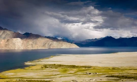 Biên giới Trung Quốc, Ấn Độ là vùng núi cao, khí hậu khắc nghiệt