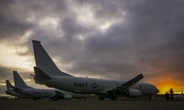 Các máy bay tuần thám của Mỹ là đối tượng của vũ khí laser của Trung Quốc ở biển Đông