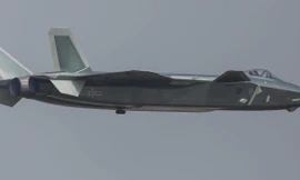 Tiêm kích tàng hình J-20 của Trung Quốc. Reuters