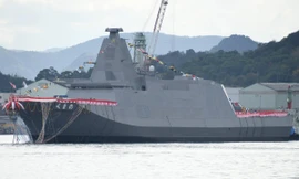JS Kumano (FFM2) là tàu thứ hai của loạt khinh hạm 30DX và do hãng Mitsui Engineering and Shipbuilding chế tạo cho hải quân Nhật Bản.