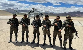 Lực lượng biệt kích Garud tại một vị trí tiền phương gần LAC. (qua Twitter)