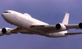 E-6B Mercury là một trong những trạm chỉ huy hạt nhân trên không của Lầu Năm Góc
