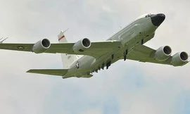 Máy bay do thám RC135W Rivet Joint của Không quân Mỹ
