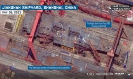 Bức ảnh rõ nhất về con tàu sân bay đang được đóng