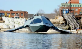 Cận cảnh 'quái vật biến hình' mang tên GHOST