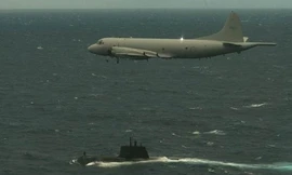 Máy bay tuần tra trên biển P-3B Orion