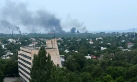 Không quân Ukraine oanh tạc Lugansk