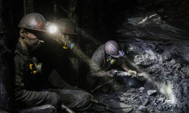 Cận cảnh mưu sinh của thợ mỏ vùng Donbass thời chiến