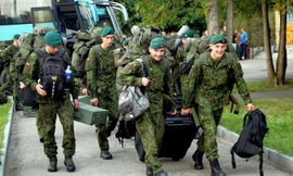 Binh sĩ các nước hối hả tới Ukraine tập trận