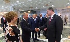 Tổng thống Nga – Ukraine và ‘cái bắt tay lịch sử’