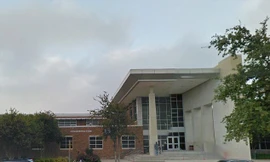 Virus bí ẩn tấn công trường trung học Mỹ