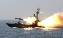 Xem Hạm đội của Nga diệt mục tiêu trên biển