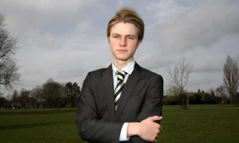 Sụt gần 13kg vì chụp 200 tấm ảnh tự sướng mỗi ngày