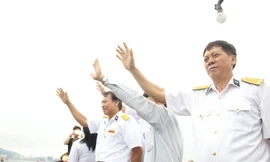 Lễ tưởng niệm liệt sĩ Gạc Ma: Chào những anh hùng nằm lại biển khơi