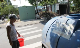 Đà Nẵng ráo riết đặt bồn chứa, tiếp nước tận nhà cho dân