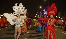 Mãn nhãn với vũ hội đường phố Đà Nẵng chào năm mới 