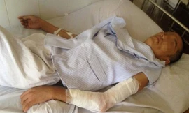 Anh Khánh đang nằm điều trị vết thương tại bệnh viện