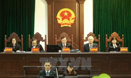 Hội đồng xét xử vụ án ông Đinh La Thăng và đồng phạm. Ảnh: TTXVN.