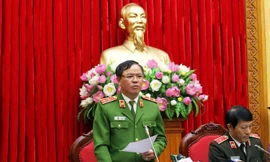 Trung tướng Trần Văn Vệ, Tổng cục trưởng Cảnh sát phát biểu tại buổi họp báo.