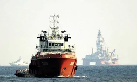 Trung Quốc dùng tàu cao tốc áp sát tàu Việt Nam 