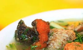 Bún cá ngon rẻ trong hẻm nhỏ Sài Gòn