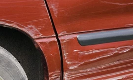 Vật liệu mới giúp xe tự chữa lành vết xước