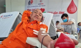Hơn 2.300 CBCNV EVNCPC hiến máu tại 'Tuần lễ hồng EVN'