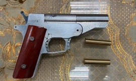 Phát hiện súng cùng 2 viên đạn trong kiện hàng tại sân bay Đà Nẵng