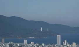 Đà Nẵng tạm dừng tham quan bán đảo Sơn Trà do mưa lớn