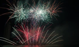 Đội chủ nhà kể câu chuyện hòa bình và hữu nghị