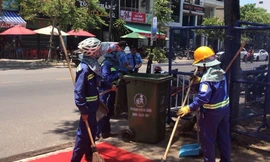 Nói không với rác thải để công nhân vệ sinh môi trường được về nhà sớm hơn