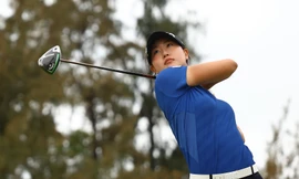 Ngắm những bóng hồng vút gậy tranh tài trên sân golf miền Trung