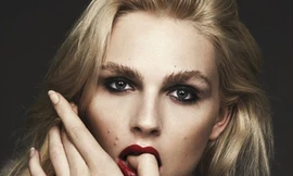 Sốc với hình ảnh quá xinh đẹp của nam siêu mẫu 9X