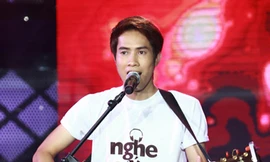 Khán giả 'đá văng' Hotboy của Mỹ Tâm