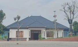 ‘Lều’ canh vịt như biệt phủ lừng lững giữa cánh đồng ở ngoại thành Hà Nội