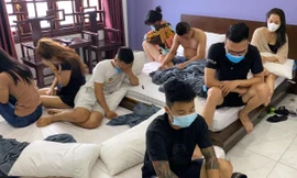Giữa tâm dịch Bắc Ninh, 11 thanh niên tụ tập bay lắc trong khách sạn
