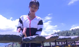 Chiêm ngưỡng bộ đàn đá nghìn năm tuổi của người Raglai 