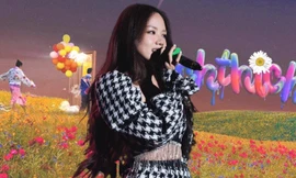 Úp mở bóng dáng chàng trai trên poster, "Thích Thích" là MV đầu tiên có nam chính của Phương Ly?