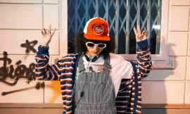 Sơn Tùng lần đầu hát Rock, chính thức tung MV "There's No One At All" bằng 100% tiếng Anh 