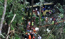 Hiện trường vụ tai nạn thảm khốc