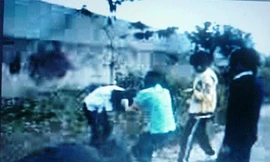 Nữ sinh đánh hội đồng, xé toạc áo bạn