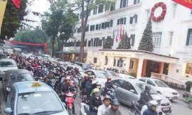 Thiếu quyết liệt nên bùng phát phương tiện cá nhân