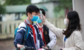 F0 tăng, trời rét: Nhiều trường đề xuất cho học sinh lớp 6 học trực tuyến