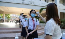 Học sinh lớp 1-6 tại 18 huyện, thị xã ở Hà Nội đi học trực tiếp từ 10/2 