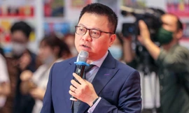 Nhà báo Lê Quốc Minh - Chủ tịch Hội Nhà báo Việt Nam, Tổng biên tập báo Nhân Dân trình bày về chủ đề “Chuyển đổi số báo chí”