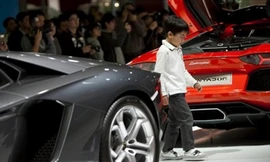 Ngắm dàn siêu xe trên đường phố Sài thành