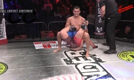 Đòn khóa “Boston Crab” lần đầu tiên xuất hiện trong một trận đấu MMA.